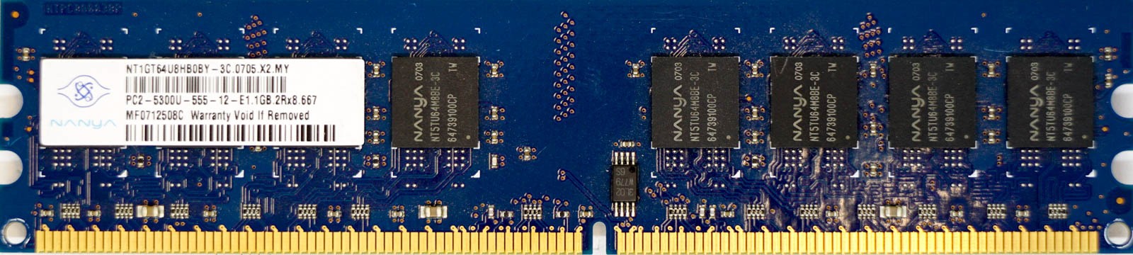 Unbranded - 1GB PC2-5300U (DDR2-667Mhz, 2RX8)